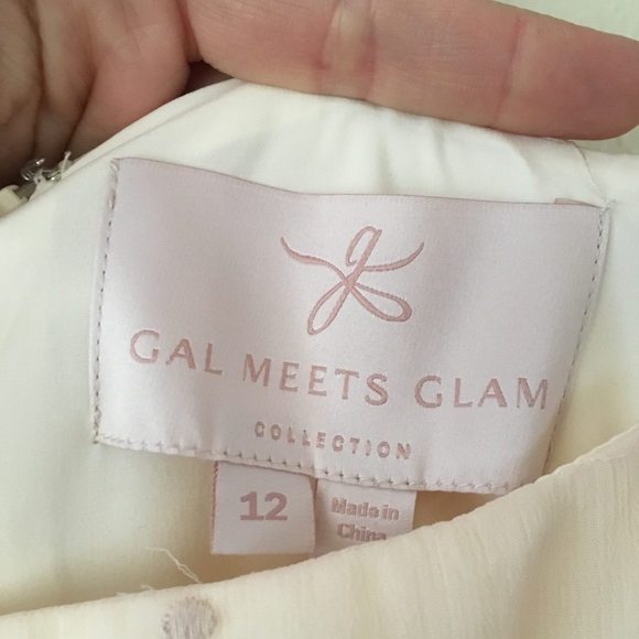 Gal Meets Glam Florence tiered chiffon dot dress - Picture 8 of 8